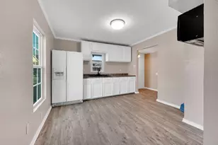 416 E Avenue F, Midlothian, TX 76065 - Photo 9