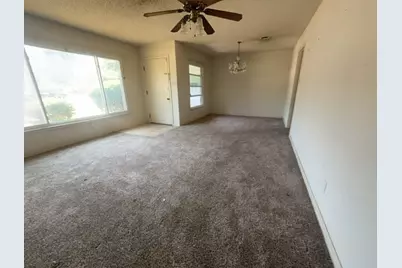 2125 Ridgeview Street, Fort Worth, TX 76119 - Photo 5