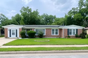 2125 Ridgeview St, Fort Worth, TX 76119 - Photo 1