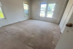 2125 Ridgeview St, Fort Worth, TX 76119 - Photo 13