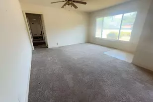 2125 Ridgeview St, Fort Worth, TX 76119 - Photo 7