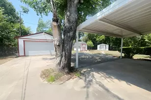 2125 Ridgeview St, Fort Worth, TX 76119 - Photo 3