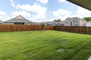 1837 Lake Grove Dr, Little Elm, TX 75068 - Photo 23