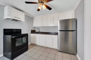 412 E Avenue F, Midlothian, TX 76065 - Photo 11