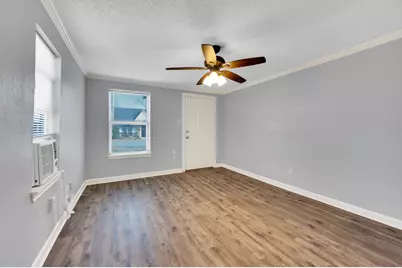 412 E Avenue F, Midlothian, TX 76065 - Photo 9