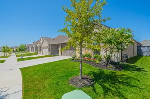 7329 Allium Ct, Little Elm, TX 76227 - Photo 3