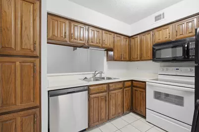 14800 Enterprise Drive #22D, Farmers Branch, TX 75234 - Photo 5