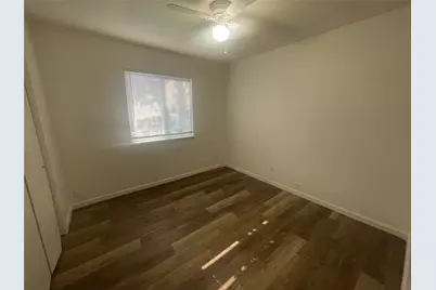 4935 Curzon Avenue, Fort Worth, TX 76107 - Photo 11