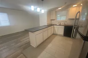 4935 Curzon Ave, Fort Worth, TX 76107 - Photo 5