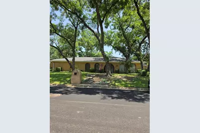 2517 Nantucket Drive, Sherman, TX 75092 - Photo 1
