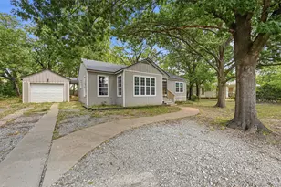1313 E Lamar St, Sherman, TX 75090 - Photo 1