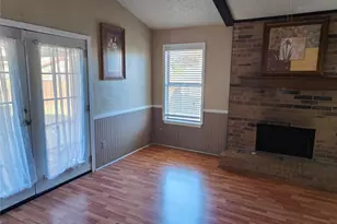2513 Crown Cir, Garland, TX 75044 - Photo 3
