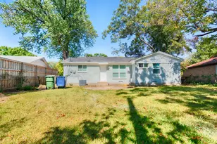 2714 Maple Dr, Garland, TX 75042 - Photo 13