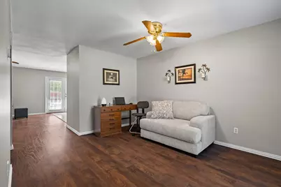 1019 Woodmere Drive, Lewisville, TX 75067 - Photo 7