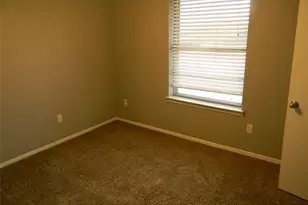 7024 Crosstimbers Ln, North Richland Hills, TX 76182 - Photo 9
