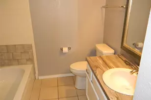 7024 Crosstimbers Ln, North Richland Hills, TX 76182 - Photo 15