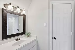 1137 King Mark Dr, Lewisville, TX 75056 - Photo 29