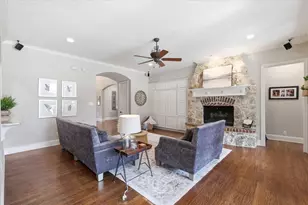 1137 King Mark Dr, Lewisville, TX 75056 - Photo 11