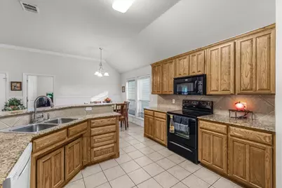 380 Lockwood Lane, Weatherford, TX 76087 - Photo 13