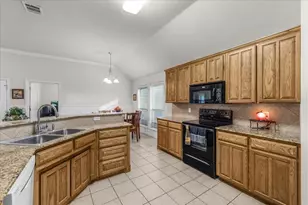 380 Lockwood Ln, Weatherford, TX 76087 - Photo 13