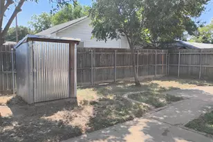 1202 Hilltop Dr, Irving, TX 75060 - Photo 31
