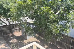 1202 Hilltop Dr, Irving, TX 75060 - Photo 21