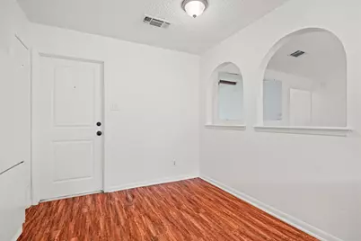 236 E Cunningham Avenue, Crowley, TX 76036 - Photo 7