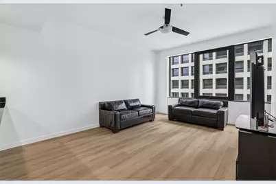 1200 Main Street #1708, Dallas, TX 75202 - Photo 5