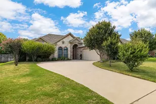 322 Jade Ln, Weatherford, TX 76086 - Photo 1