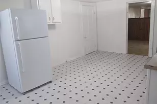411 S Bradshaw St, Denton, TX 76205 - Photo 7
