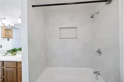 12823 Burninglog Lane, Dallas, TX 75243 - Photo 25