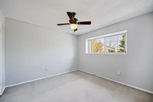 12823 Burninglog Ln, Dallas, TX 75243 - Photo 23
