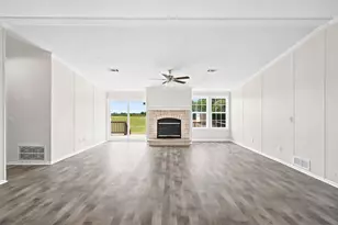 1040 Earp Rd, Springtown, TX 76082 - Photo 7