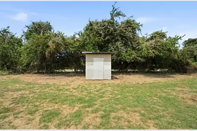 1040 Earp Road, Springtown, TX 76082 - Photo 35