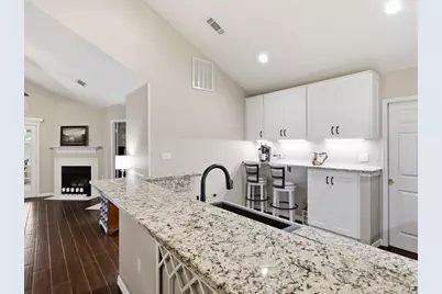 2305 Jennifer Lane, Bedford, TX 76021 - Photo 7