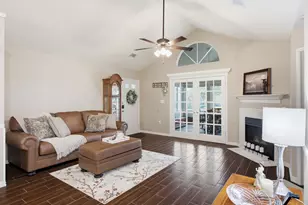 2305 Jennifer Ln, Bedford, TX 76021 - Photo 3