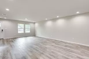 933 River Rd, Fort Worth, TX 76114 - Photo 7