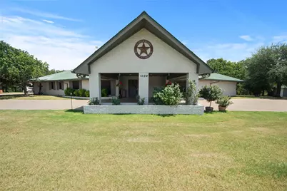 1640 Blair Drive, Cleburne, TX 76031 - Photo 3