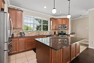 2700 Club Ridge Dr, Lewisville, TX 75067 - Photo 5
