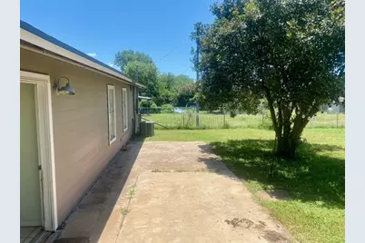720 N West Street, Burnet, TX 78611 - Photo 21