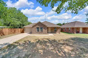 808 SW 24th St, Mineral Wells, TX 76067 - Photo 1