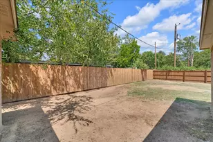 808 SW 24th St, Mineral Wells, TX 76067 - Photo 27