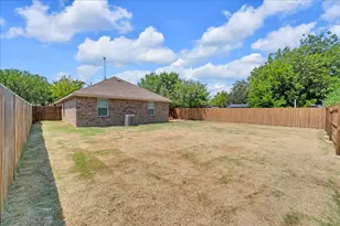 808 SW 24th St, Mineral Wells, TX 76067 - Photo 29