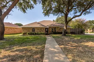 841 Broadmoor Dr, Mesquite, TX 75149 - Photo 1