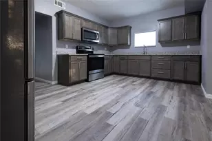 310 S Rusk St, Groesbeck, TX 76642 - Photo 3