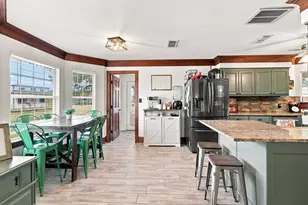 1870 Ross Ln, Springtown, TX 76082 - Photo 9