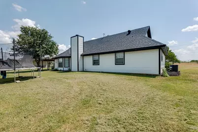 1870 Ross Lane, Springtown, TX 76082 - Photo 23