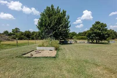 1870 Ross Lane, Springtown, TX 76082 - Photo 27