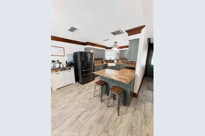 1870 Ross Lane, Springtown, TX 76082 - Photo 11