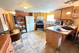 111 Ivy Ln, Roanoke, TX 76262 - Photo 13